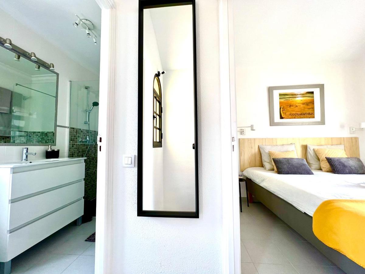 Paola Comfort Apartment Коста Калма Экстерьер фото