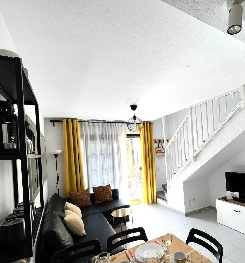 Paola Comfort Apartment Коста Калма Экстерьер фото